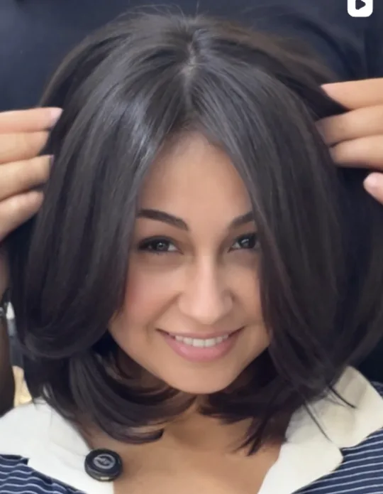 Balayage blond cendré sur cheveux mi-longs